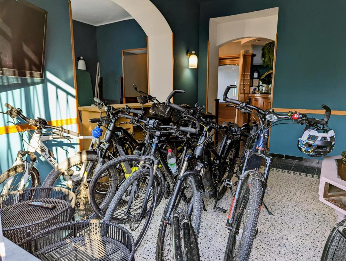 Albium Hotel Albenga Zewnętrze zdjęcie
